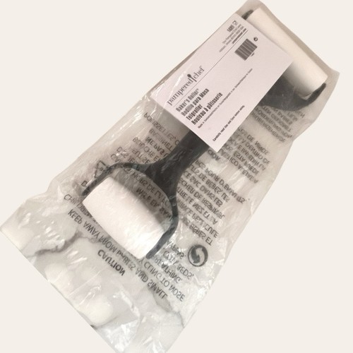 Pampered chef baker roller - pampered,